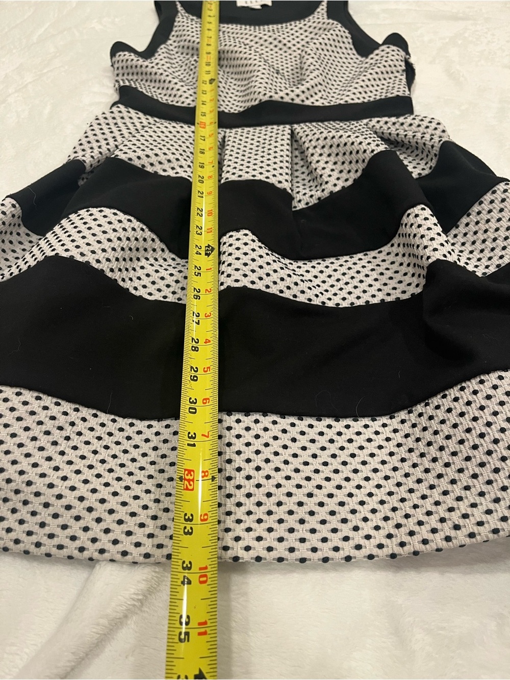 ELLE Black & White Polka Dot Fit & Flare Dress - Size 2 - Picture 7 of 7